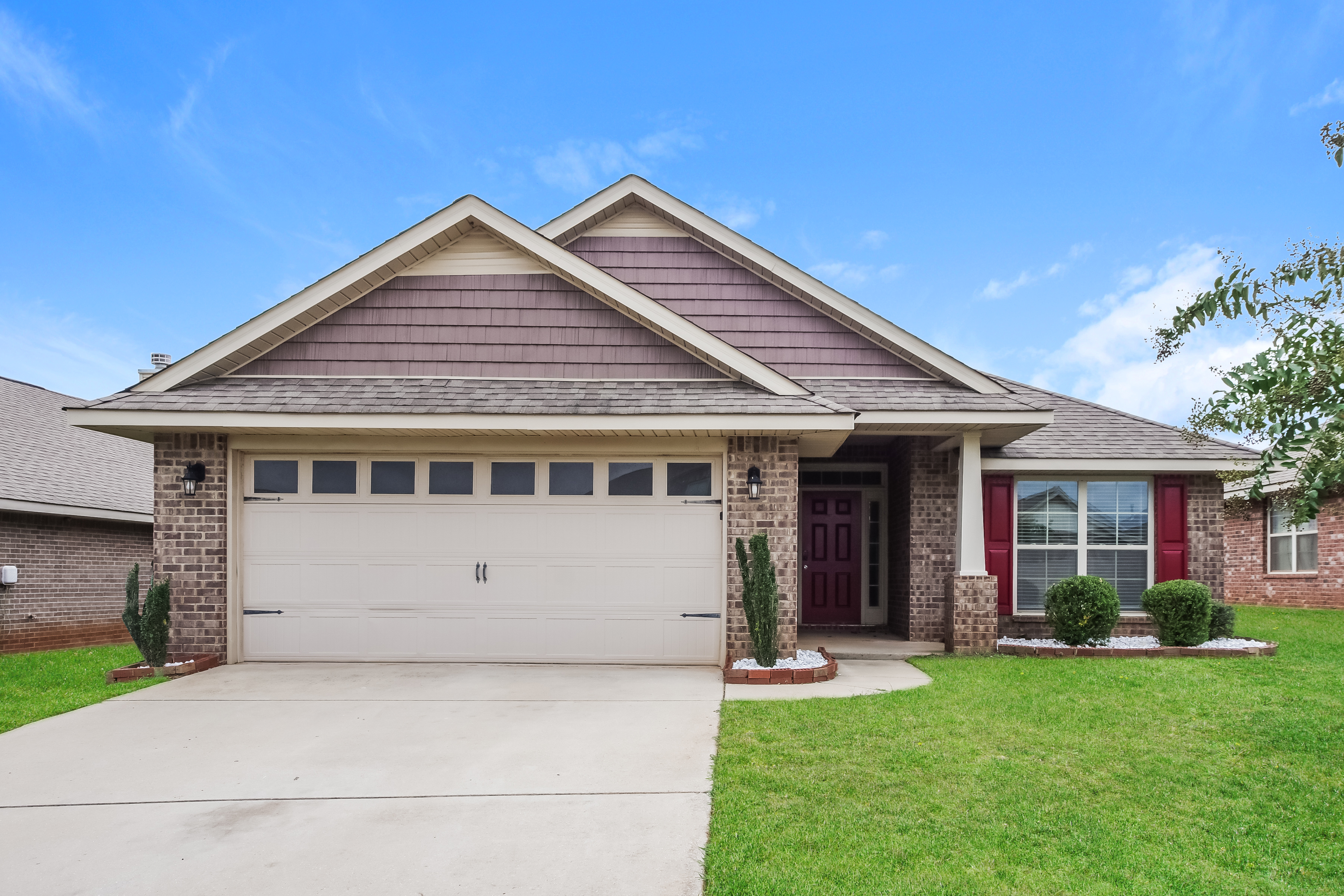 258 HAROLD MURPHY DR MADISON, AL 35756